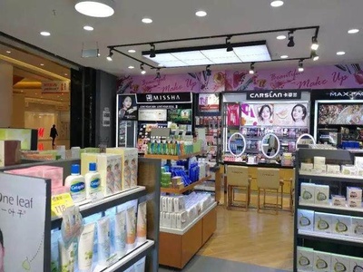 化妝品零售的變革之路 從產(chǎn)品到體驗(yàn)，從線下到全渠道